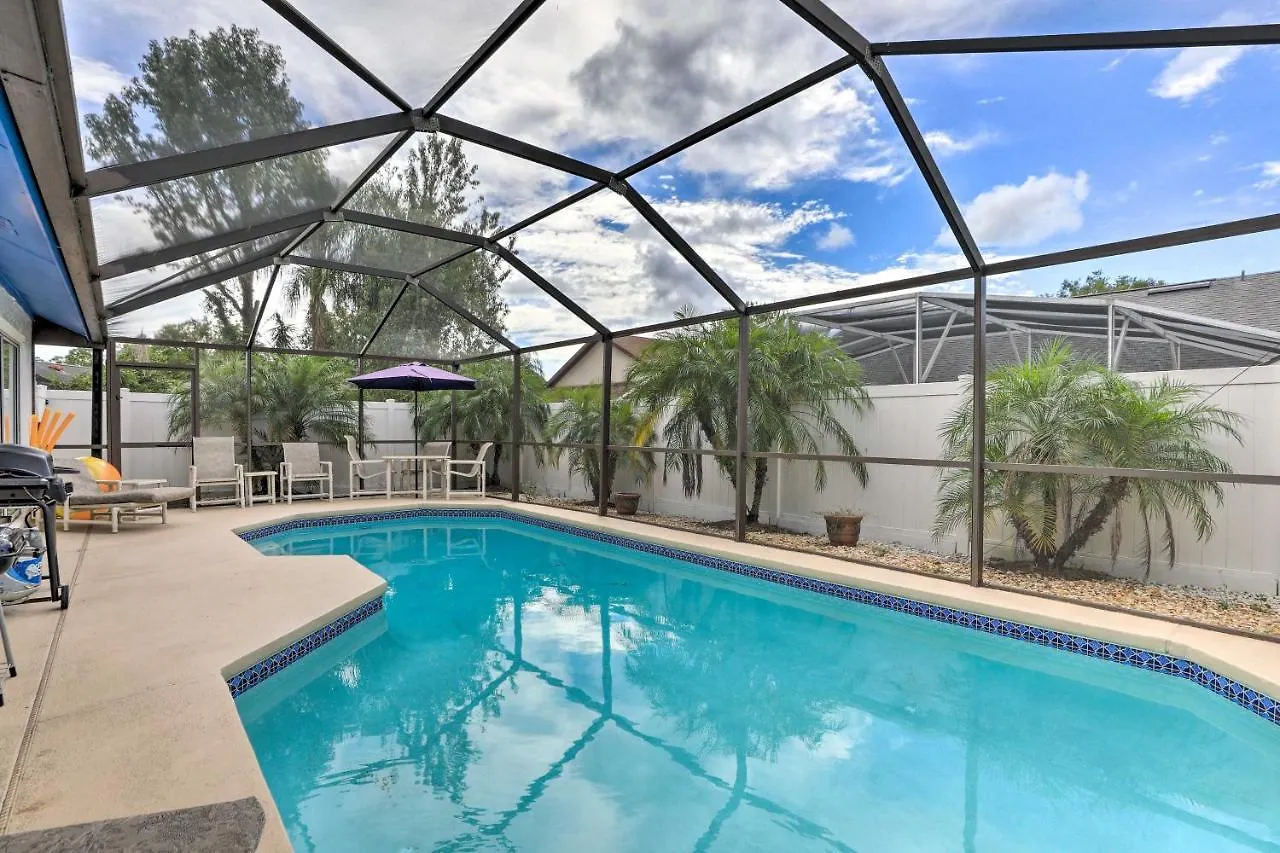 Holiday home With Lanai, Pool 6 Mi To