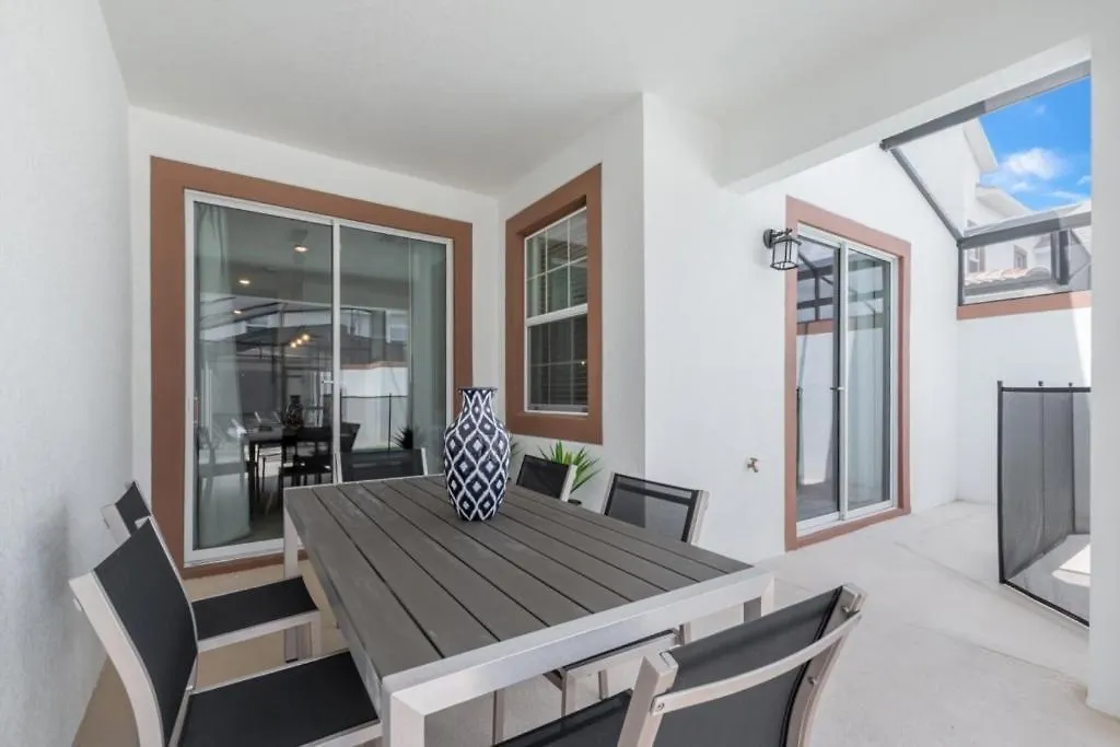Storey 4 Bed With Private Pool Townhouse Holiday home Kissimmee