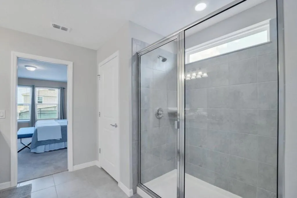 5 Bed With Fantastic Game In Fun Resort! Townhouse