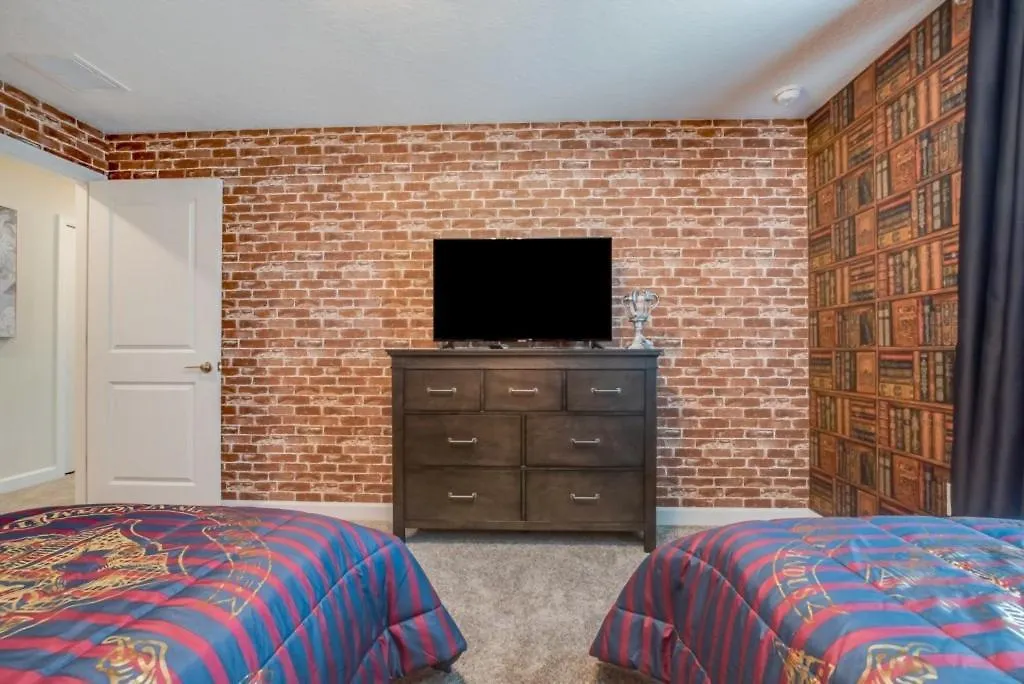 Holiday home Storey 4 Bed With Private Pool Townhouse