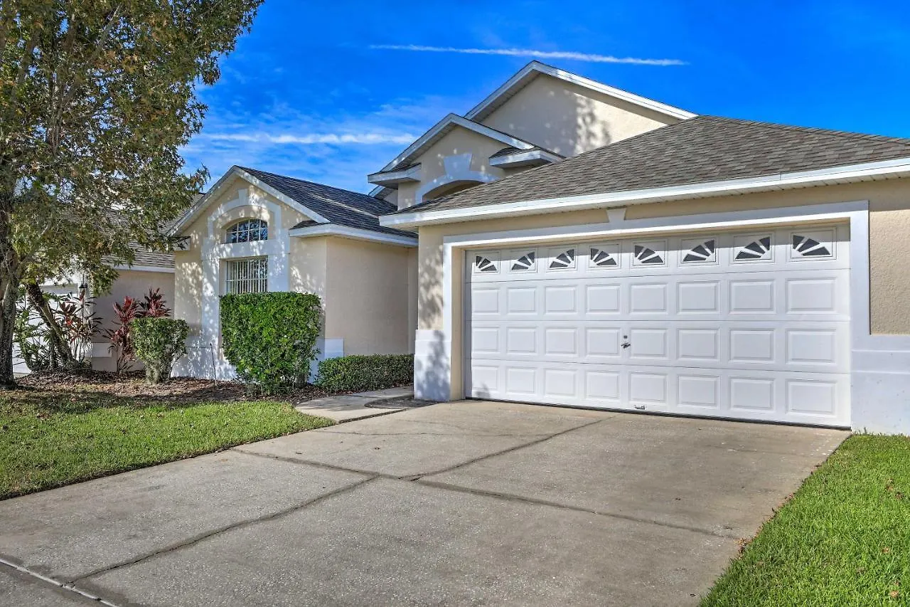 With Pool About 8 Mi To World Holiday home Kissimmee