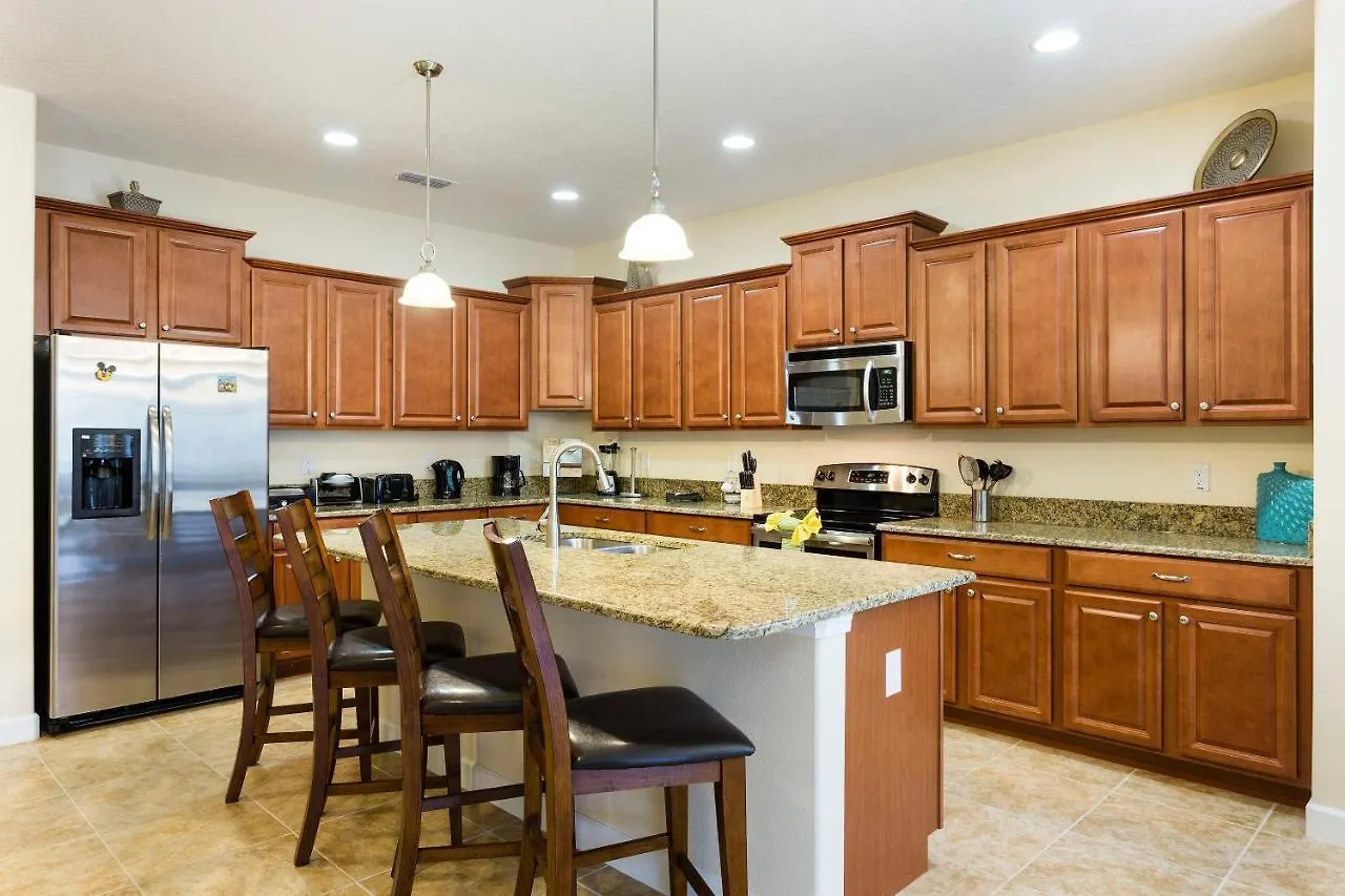 Holiday home 6br 6bath Pvt Pool 10min 3282ft *