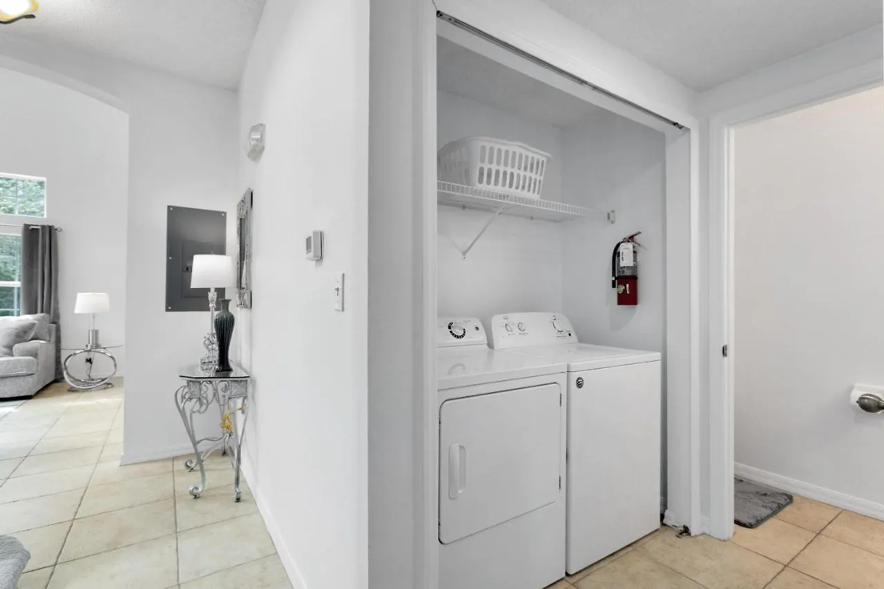 Beautiful 4 Bedroom Townhome Conservation View * Four Corners
