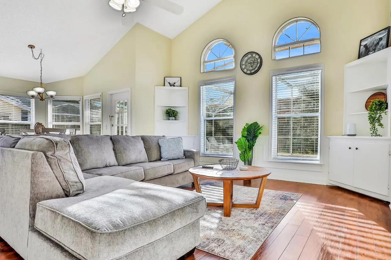 Pembridge Charm Holiday home