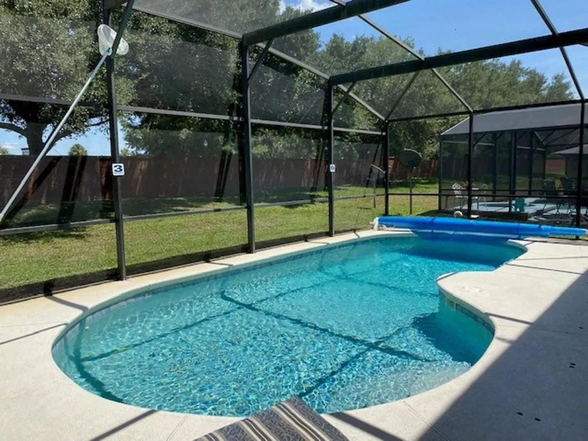 Budget Vacation Homes With Private Pools.