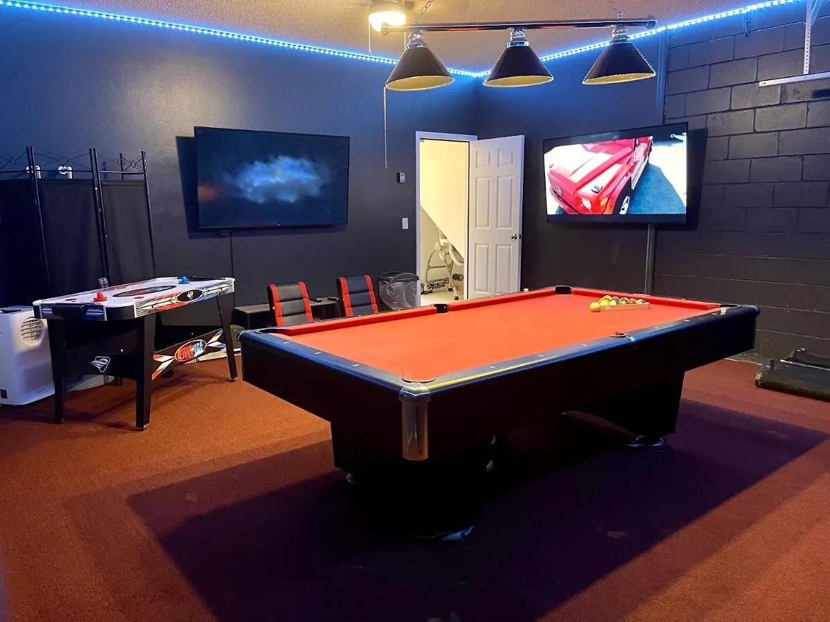 Dream With Hot Tub, Pool, Xbox, Games Room, Lakeview, 10 Min To Disney, Clubhouse Holiday home *