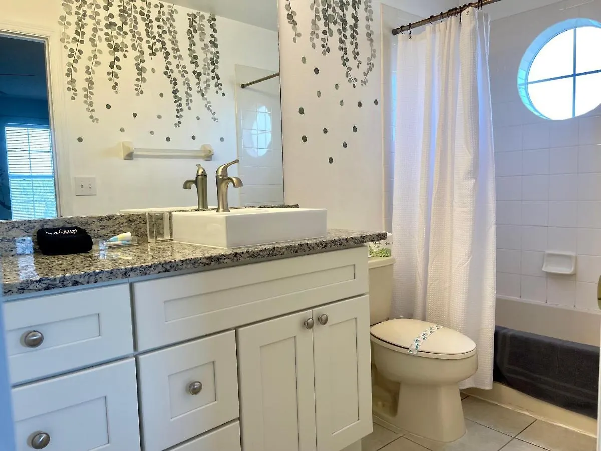 Dream With Hot Tub, Pool, Xbox, Games Room, Lakeview, 10 Min To Disney, Clubhouse * Kissimmee