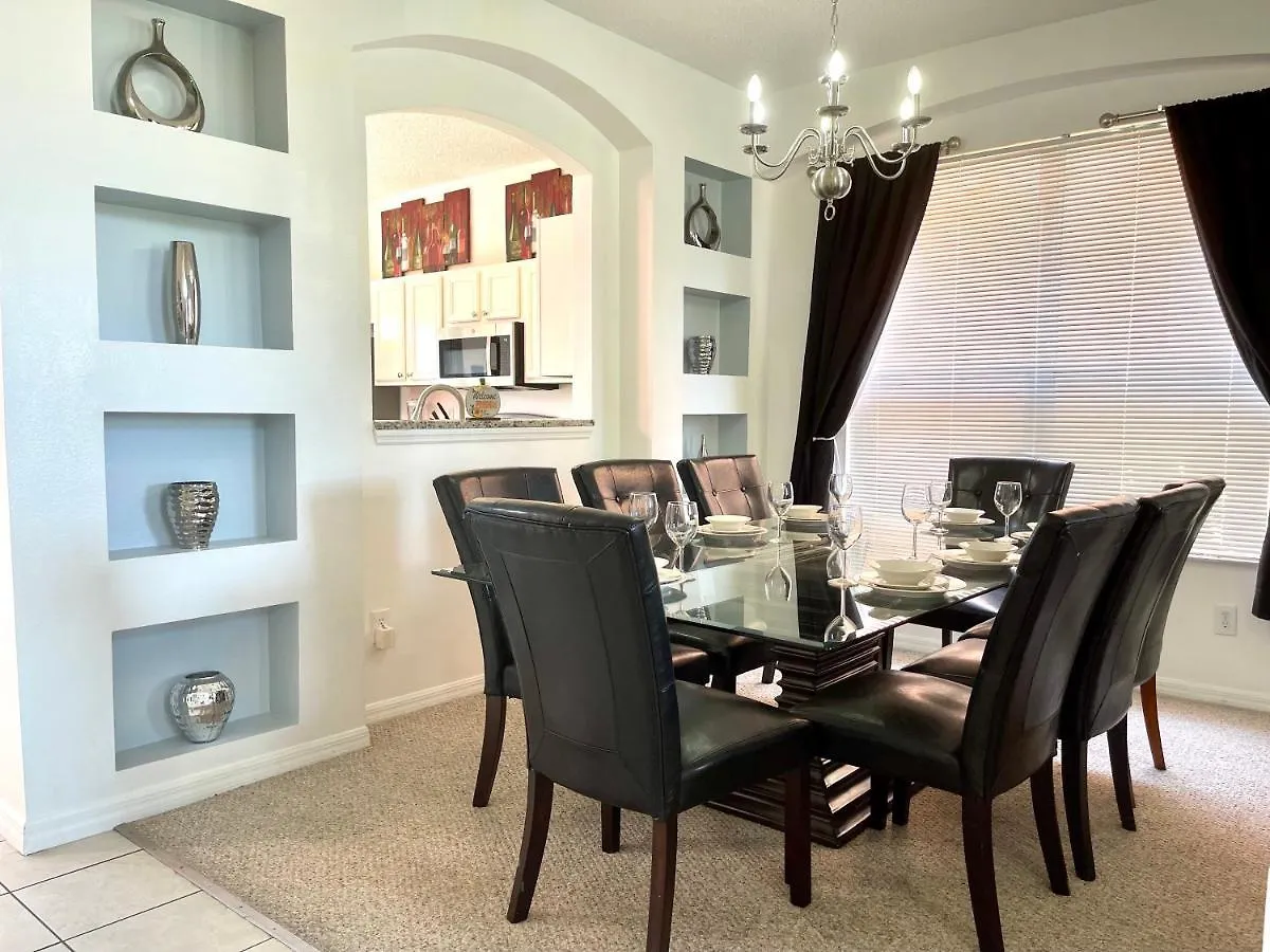 Holiday home Dream With Hot Tub, Pool, Xbox, Games Room, Lakeview, 10 Min To Disney, Clubhouse