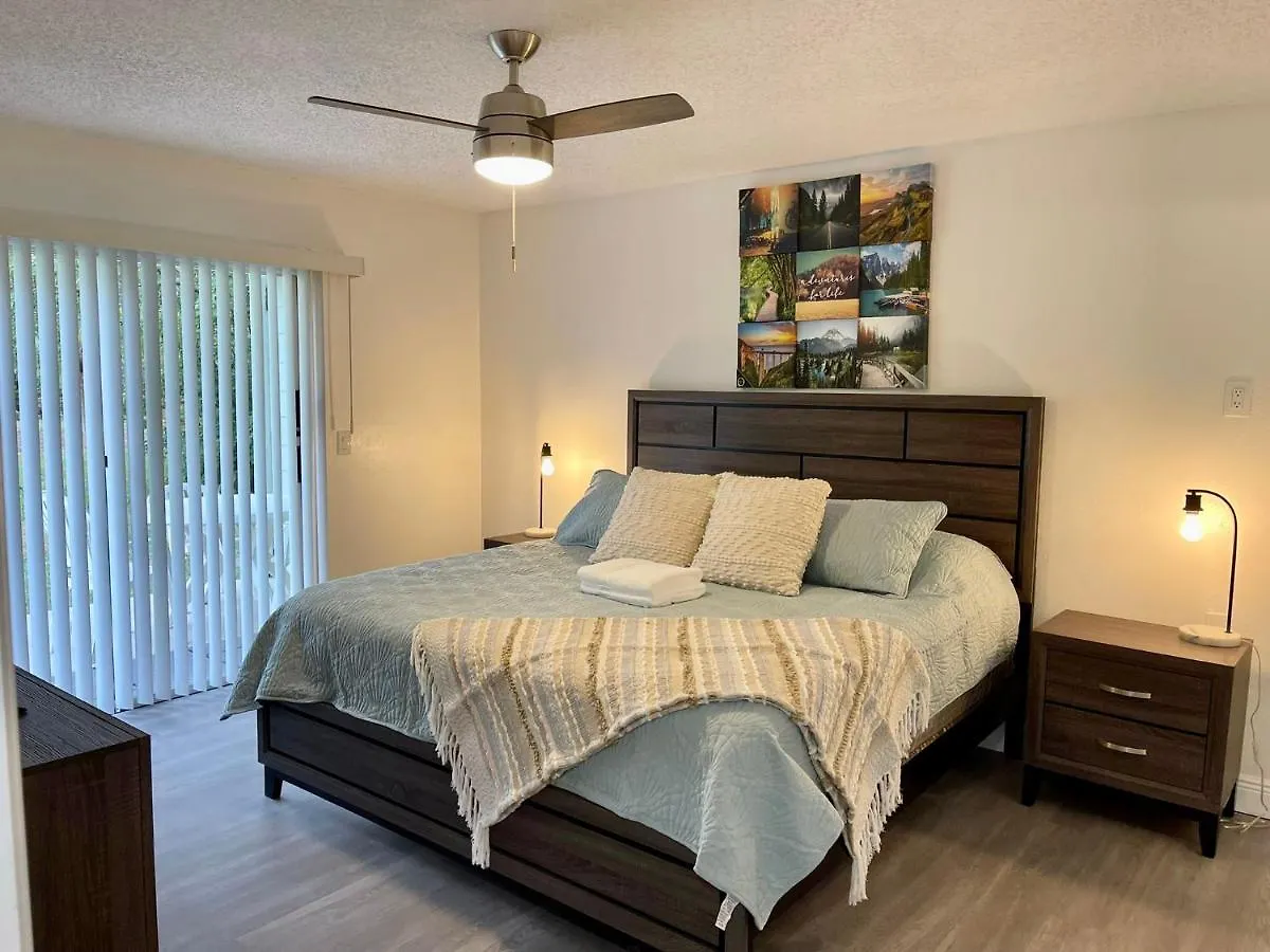 Grand Family 3br Near Parks