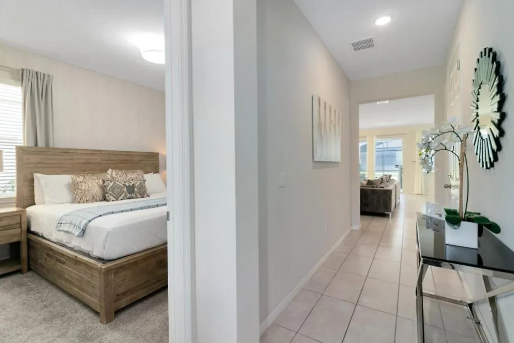 Villa Incredible 4 Bed Pool Four Corners