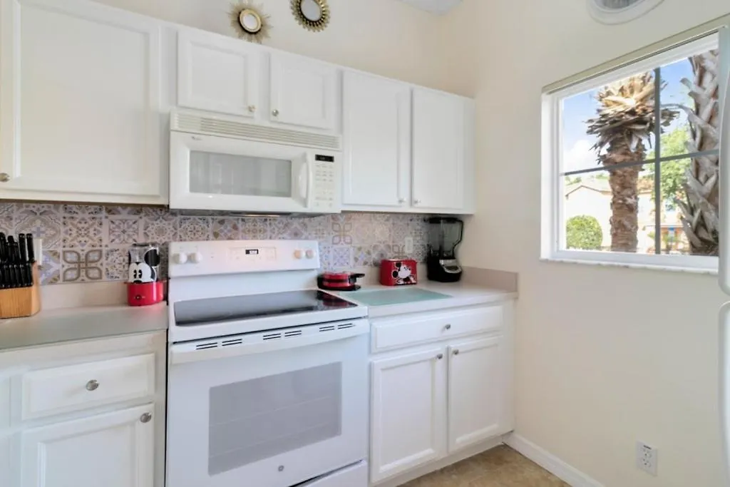 Minutes To Boutique 3br 2,5 Bath Coastal Th Townhouse *