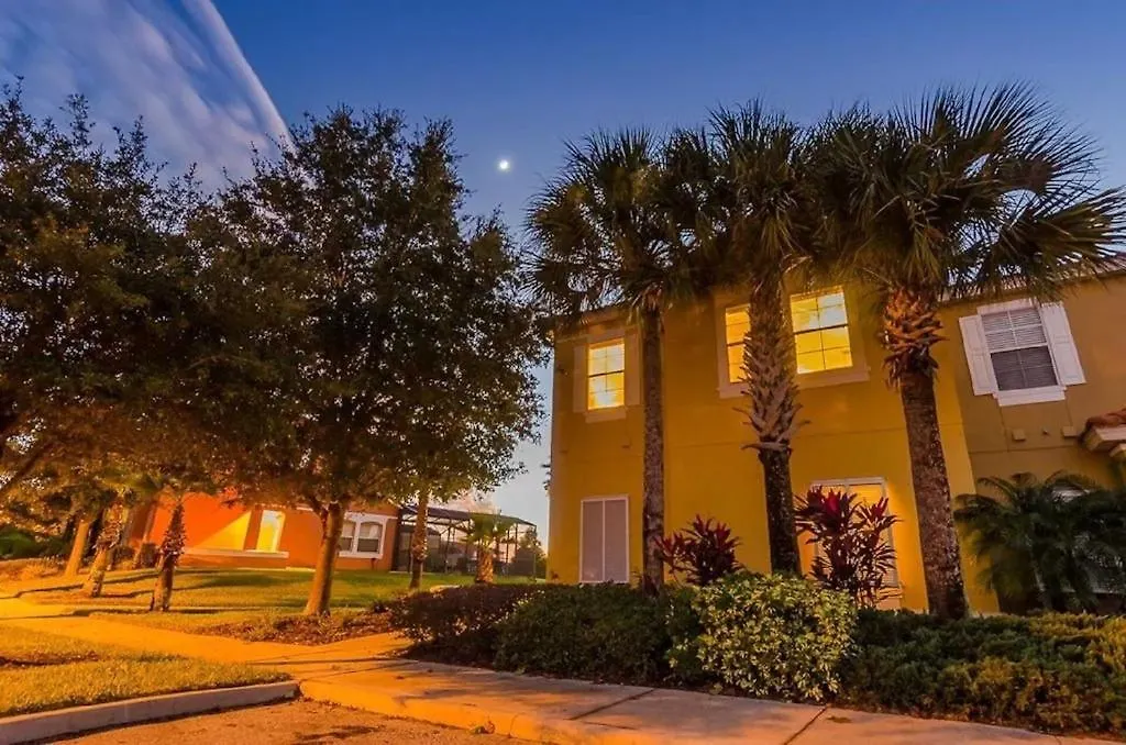 Holiday home Luxury With Large Private South Facing Pool Townhouse *
