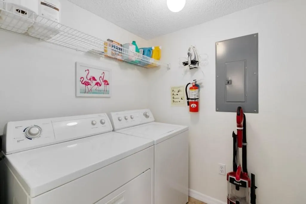 Minutes To Boutique 3br 2,5 Bath Coastal Th Townhouse Holiday home *