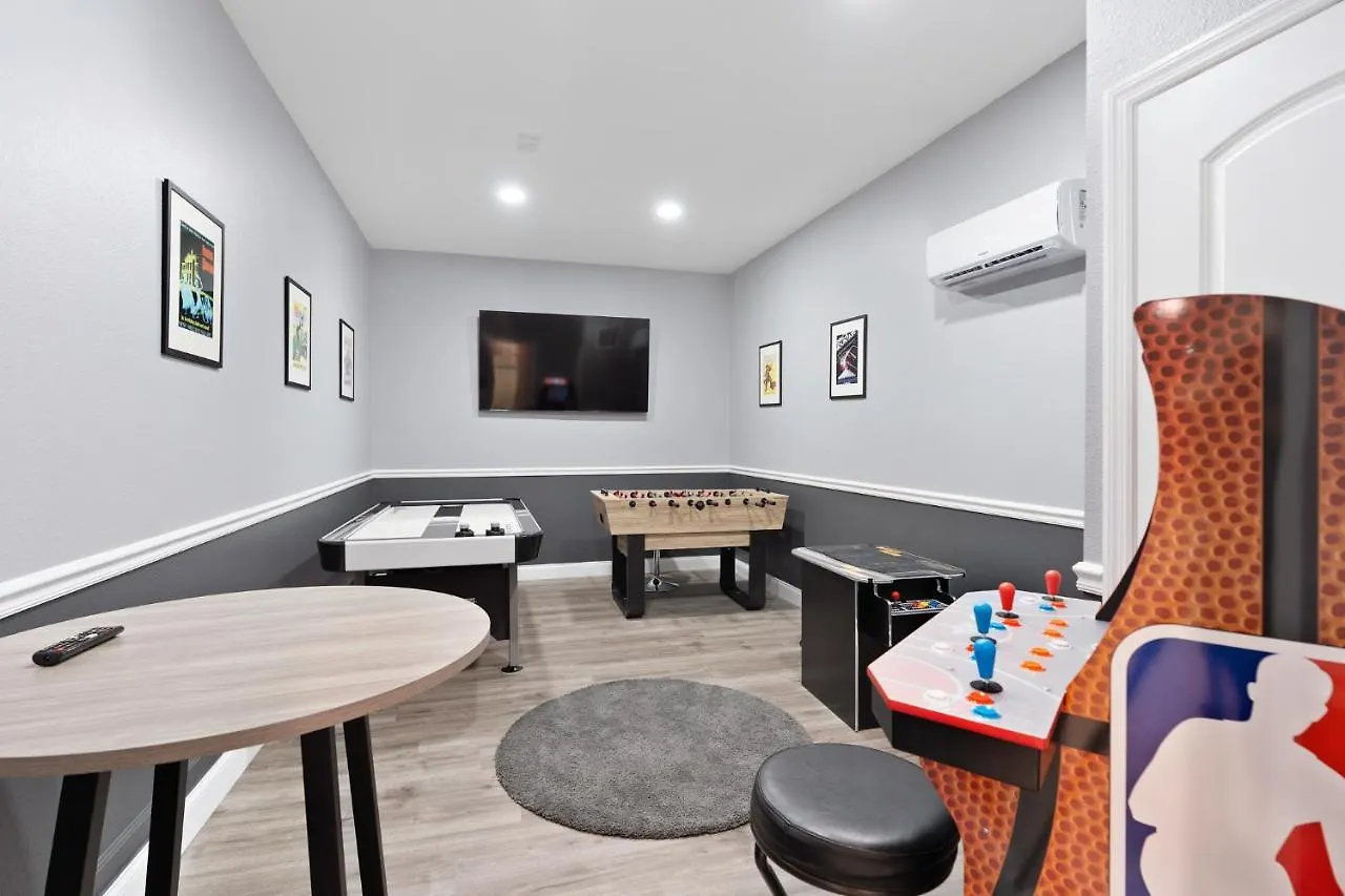 Holiday home Storey -6 Bedrooms Luxury W-pool & *