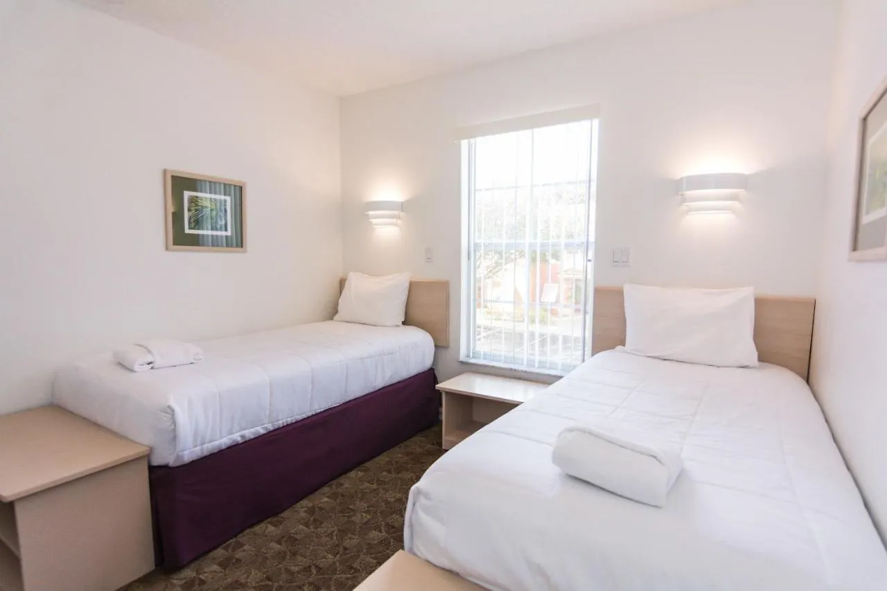 Cozy Three Bedrooms Townhome At Berkley Kissimmee