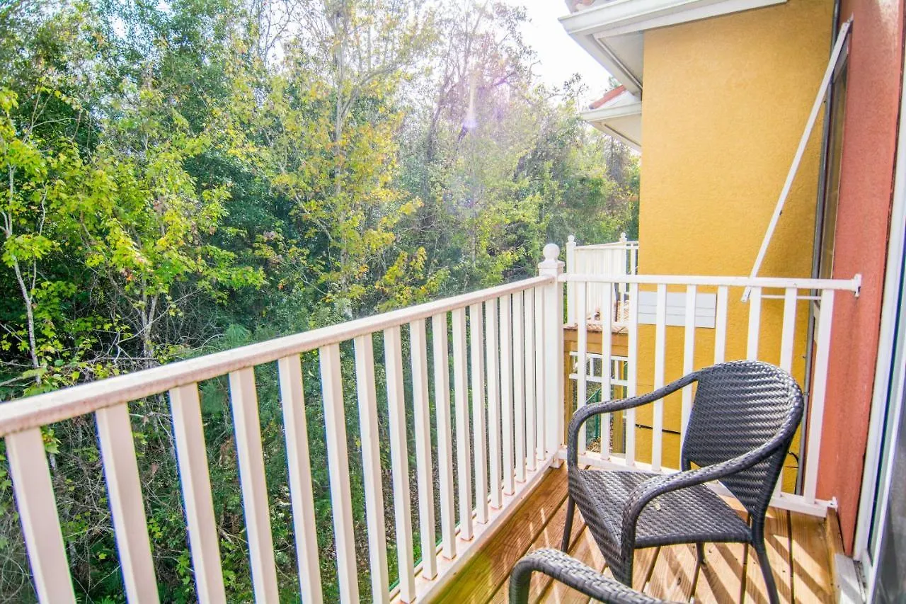 Cozy Three Bedrooms Townhome At Berkley Holiday home *