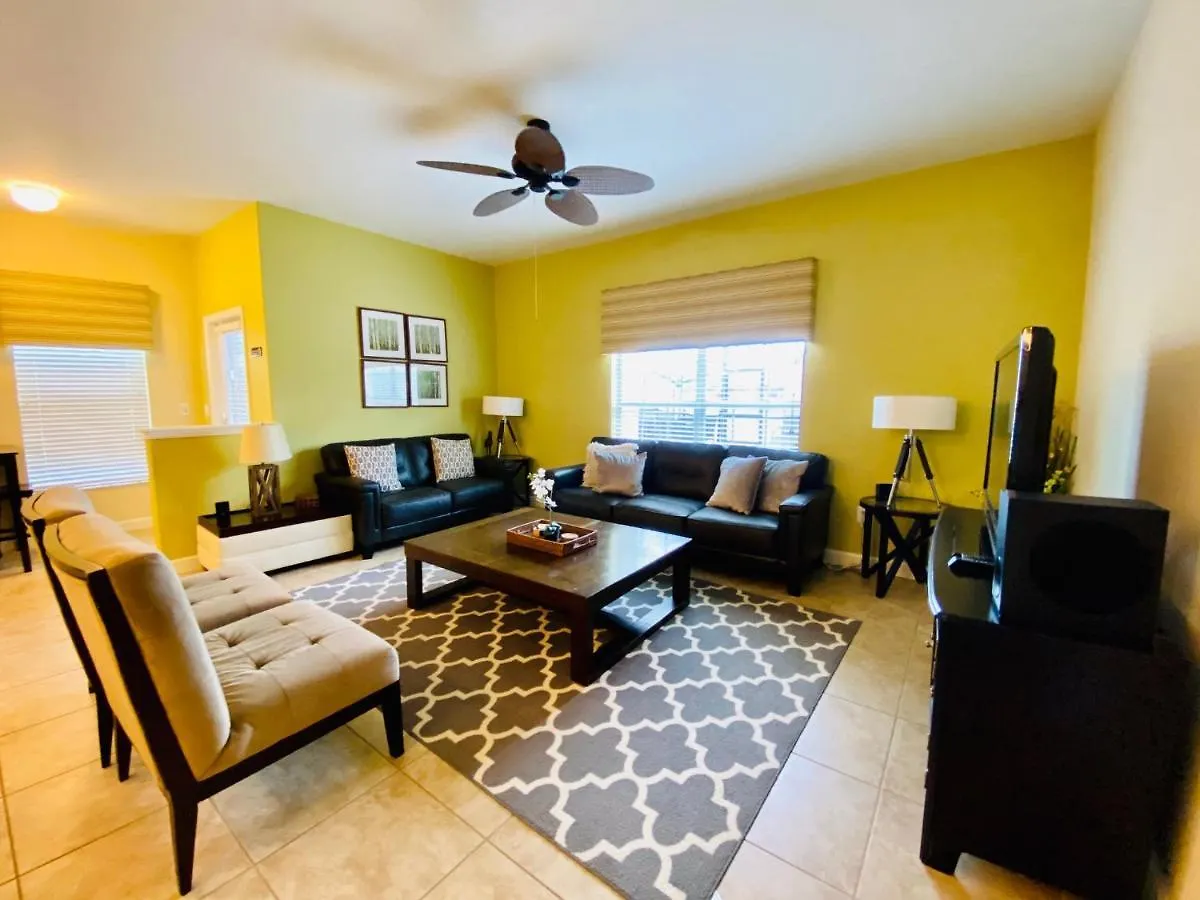 Holiday home Beautiful Waterfront Townhome W-splashpool-3024