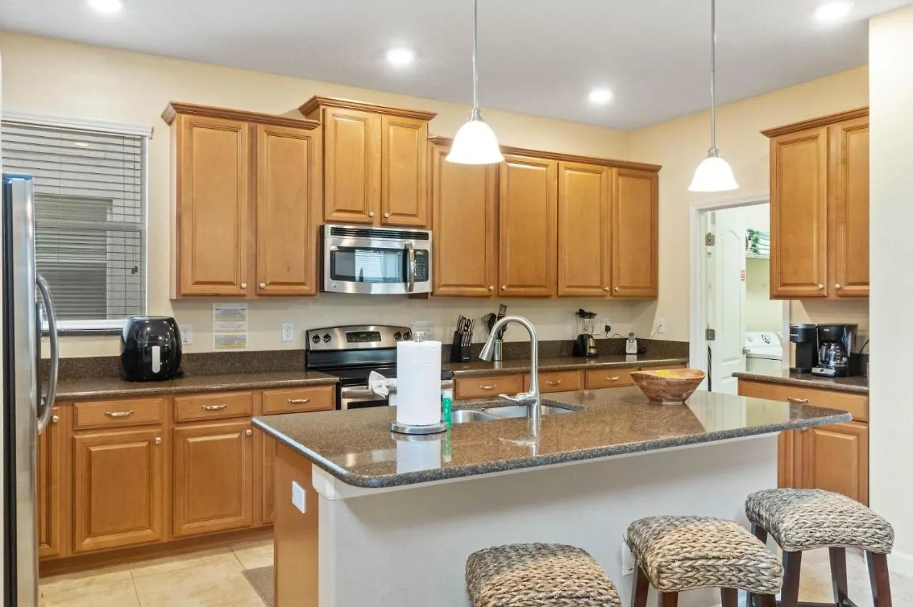Spacious Vacation With Pool & Jacuzzi Near * Kissimmee