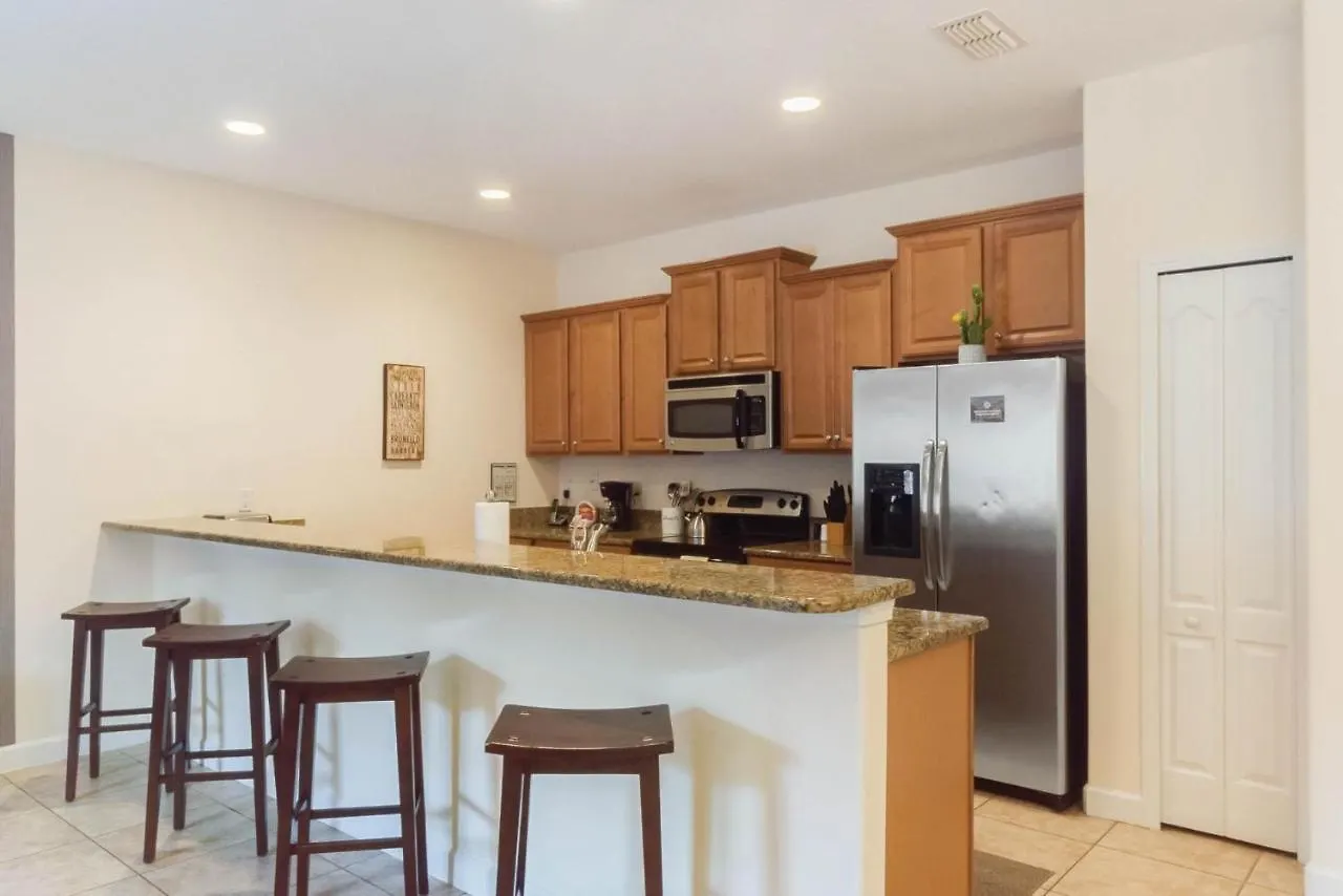 Townhome W Pool Near & Orlando Attractions Holiday home *