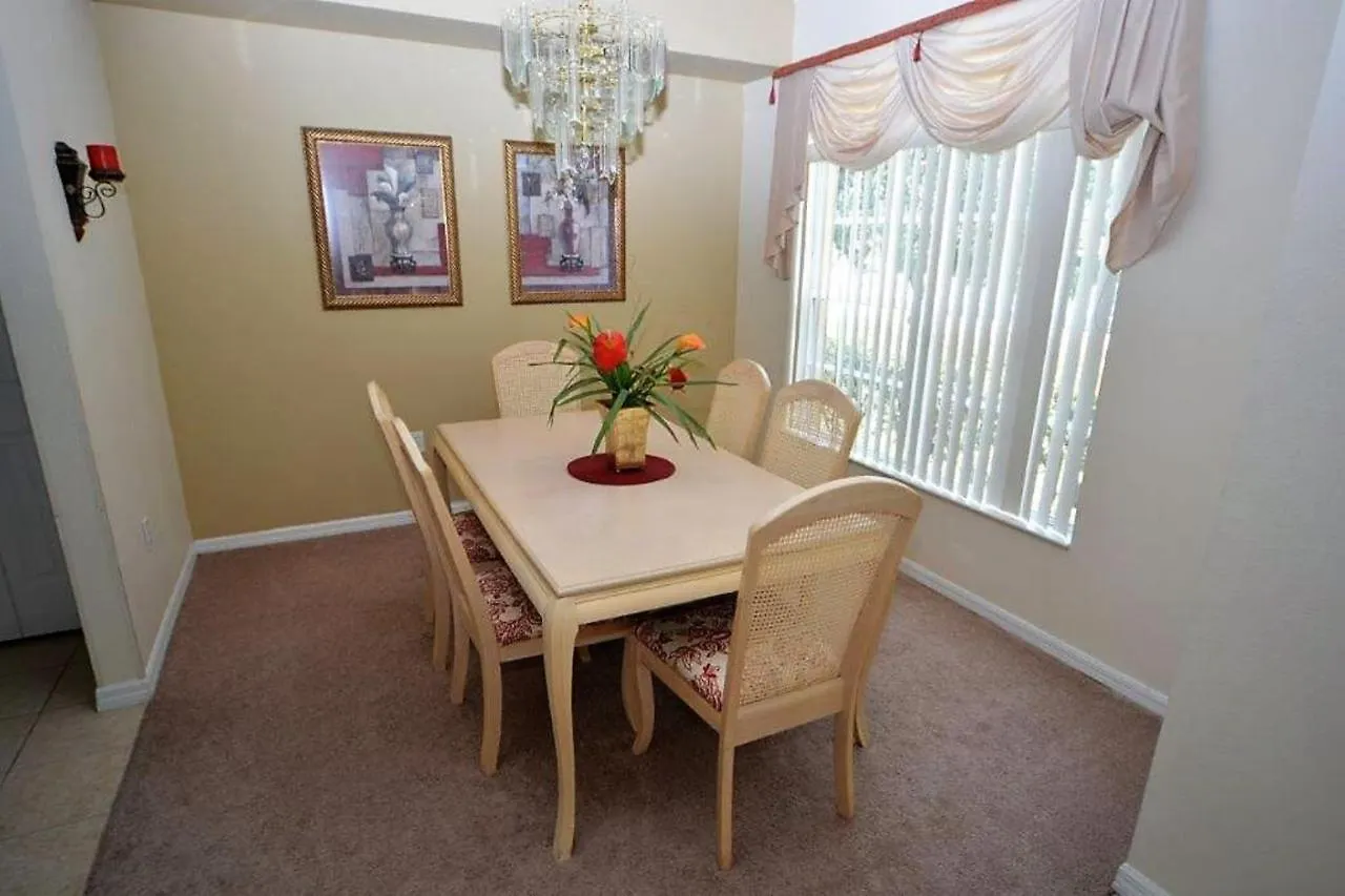Orlando Vacation Near *