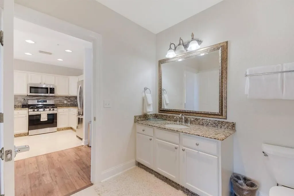Elegant, Comfortable, Inexpensive... Reunion Holiday home *