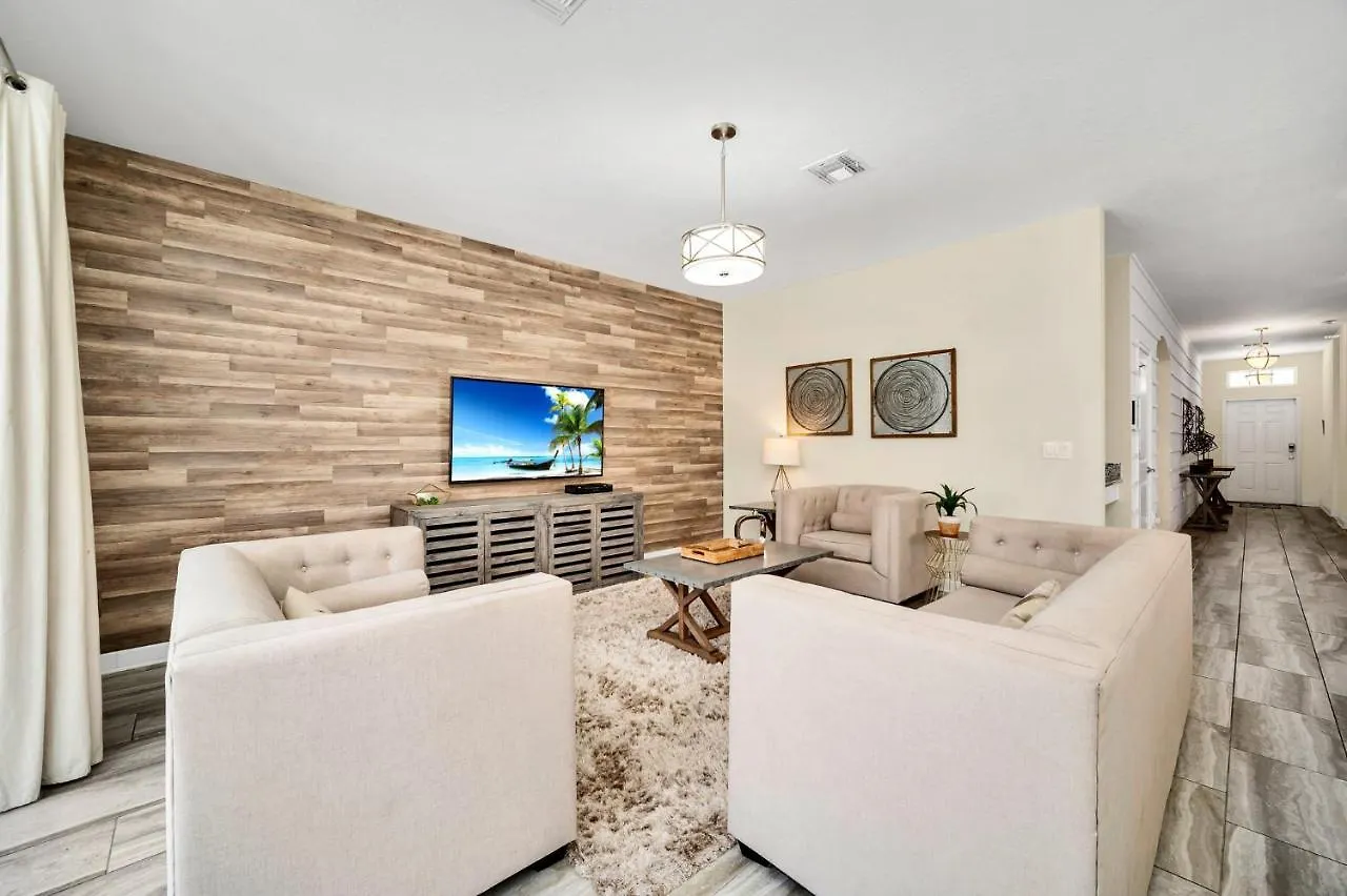 Gorgeous, Modern Wprivate Pool * Kissimmee