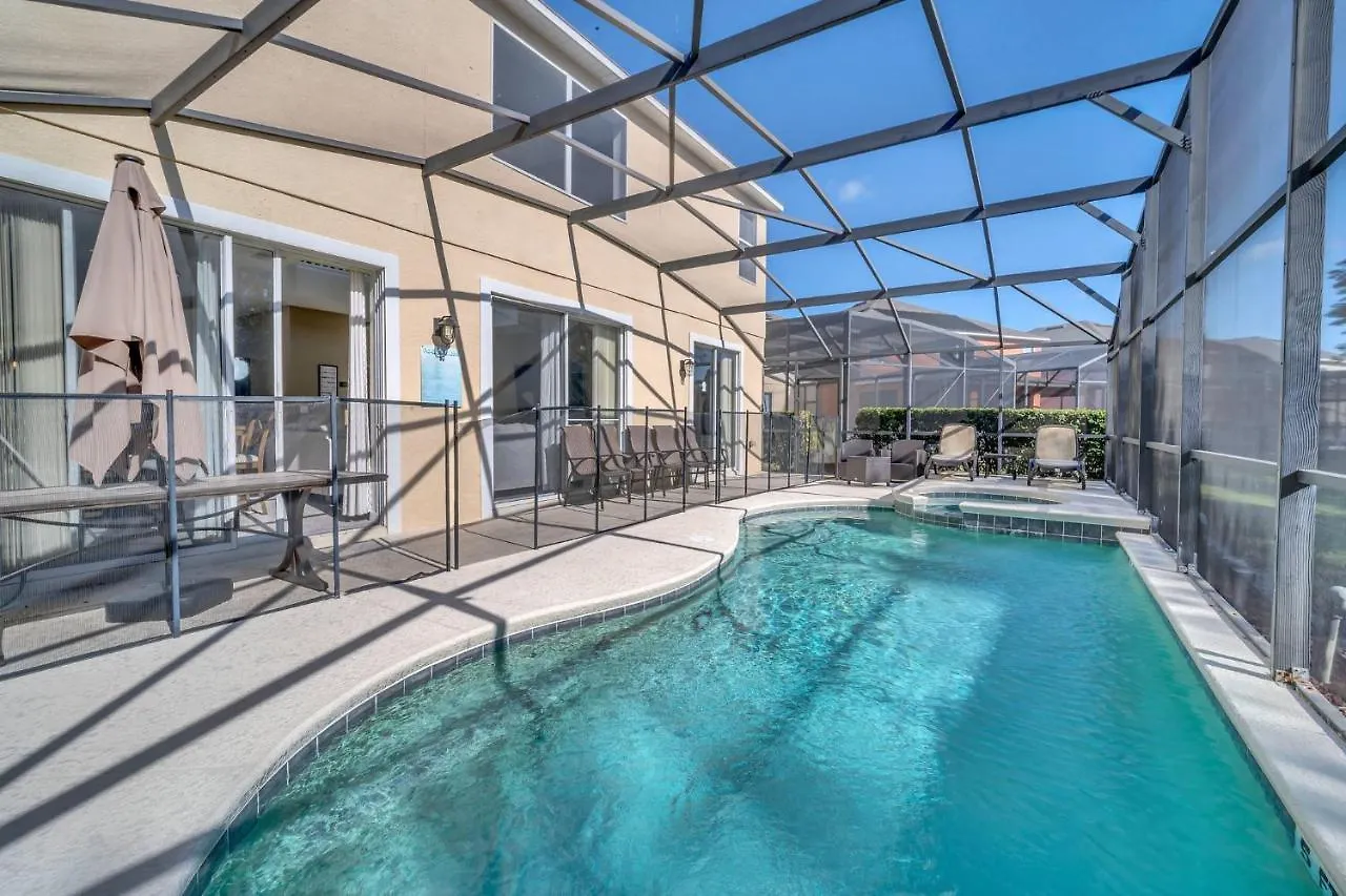 Large 6br Themed Family Near World *