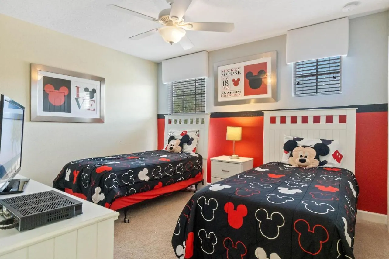 Spacious Vacation With Pool & Jacuzzi Near Kissimmee
