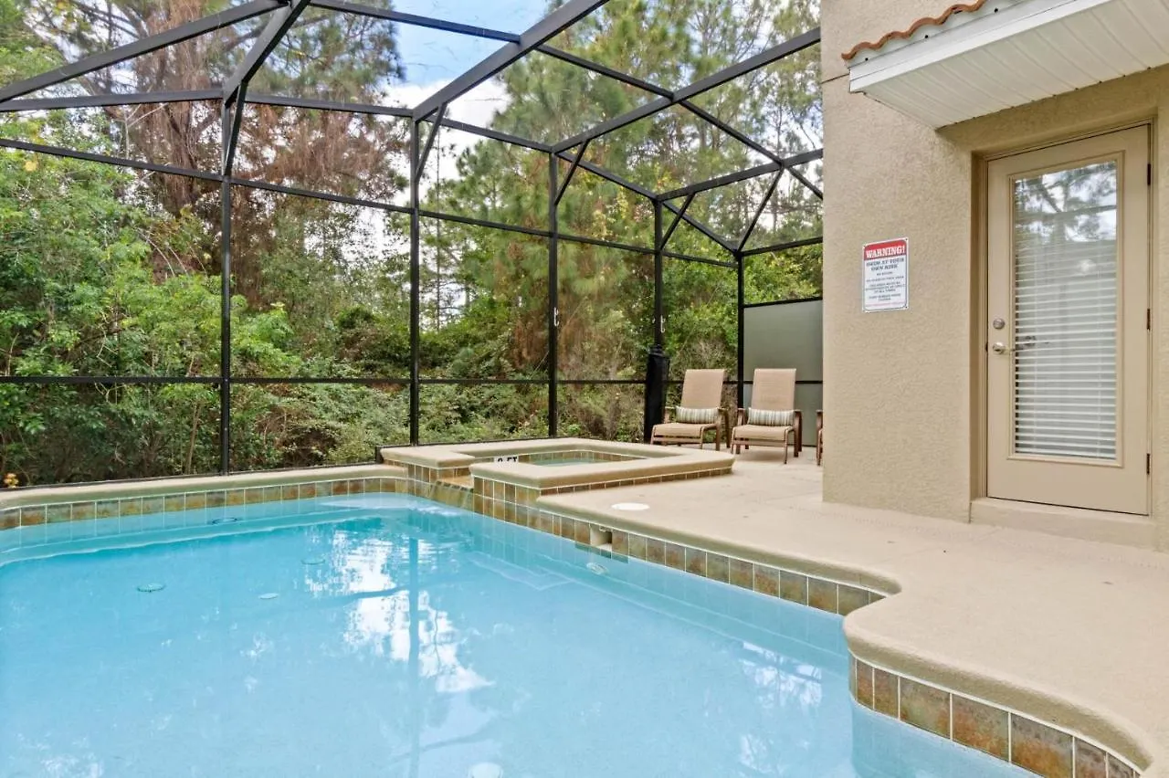 Spacious Vacation With Pool & Jacuzzi Near