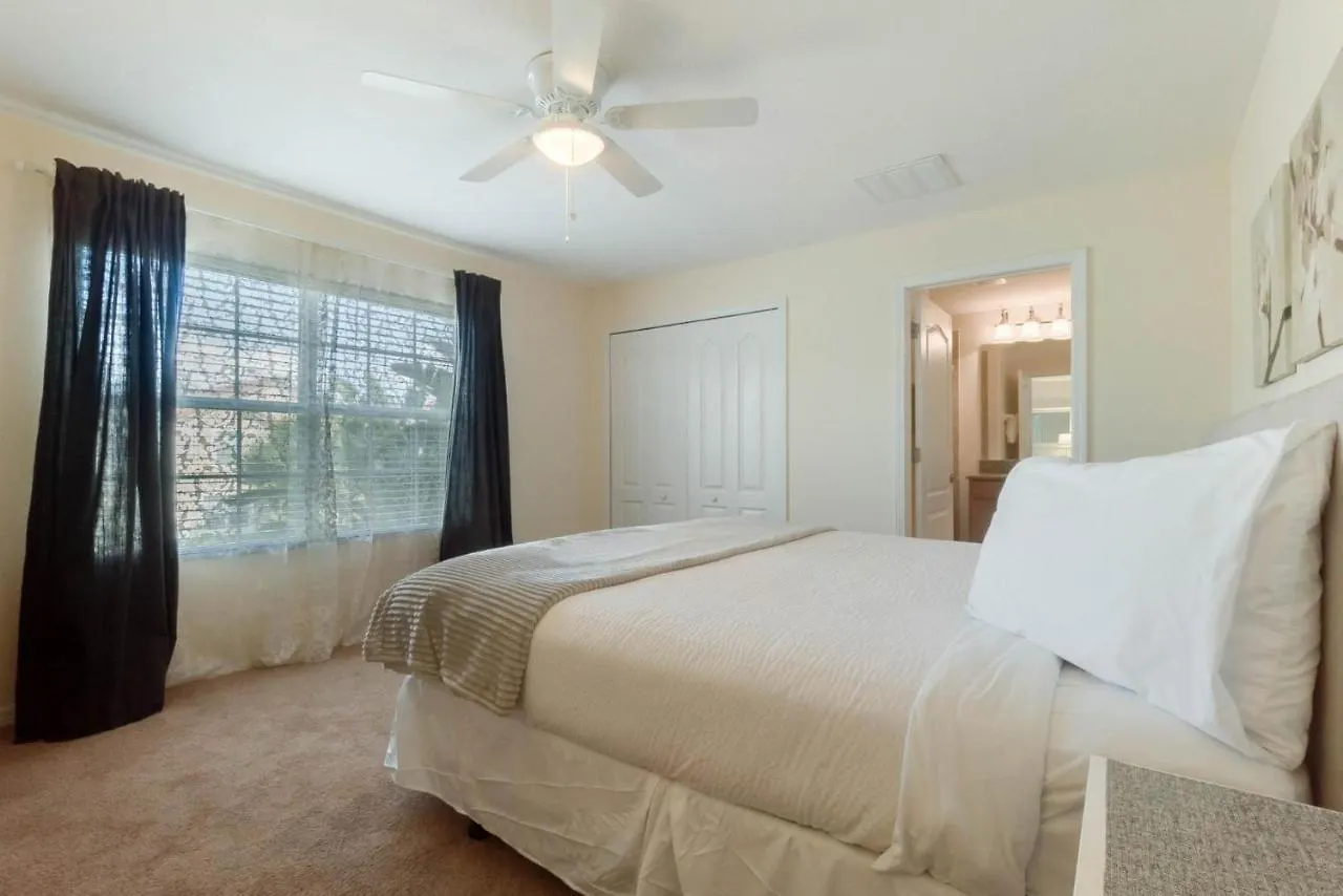 Holiday home Townhome W Pool Near & Orlando Attractions Kissimmee