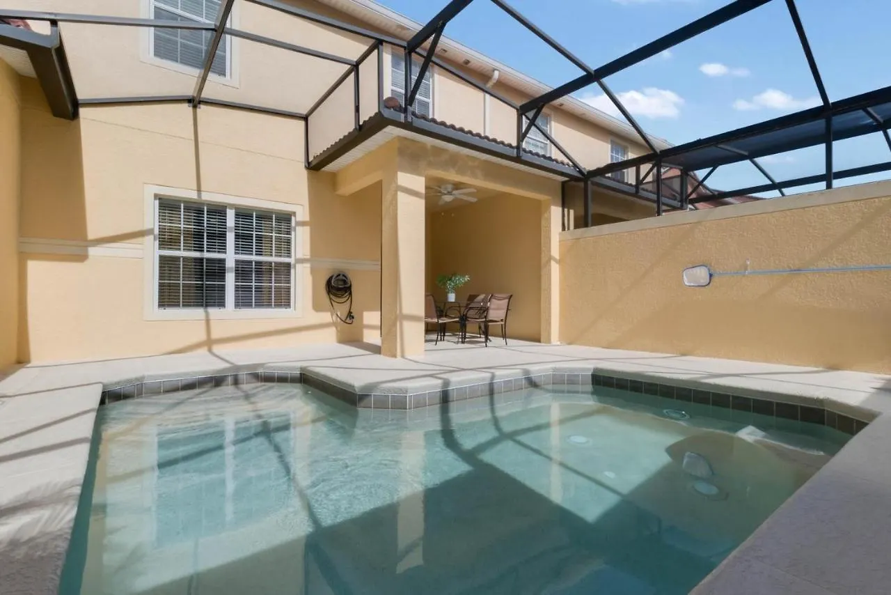 Holiday home Townhome W Pool Near & Orlando Attractions