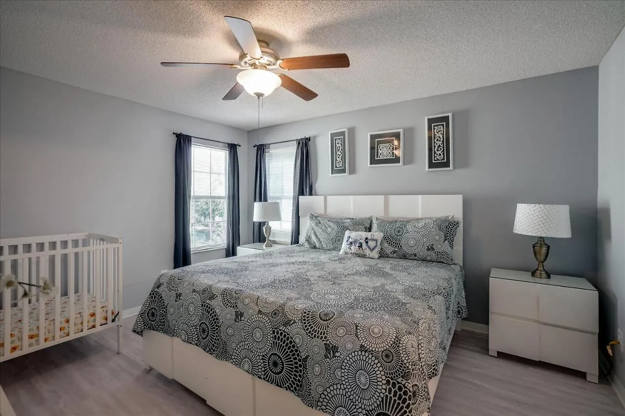 Excellent 7 Bedroom Eir Vacation - Private Pool Villa Kissimmee