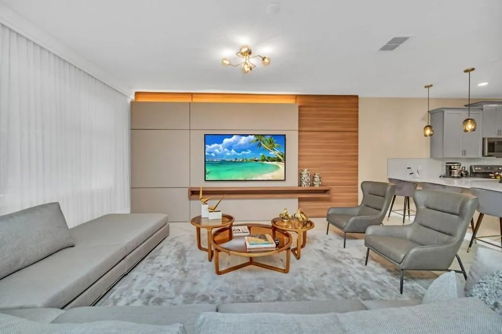 Storey 9 Bedroom With Games And Theater *