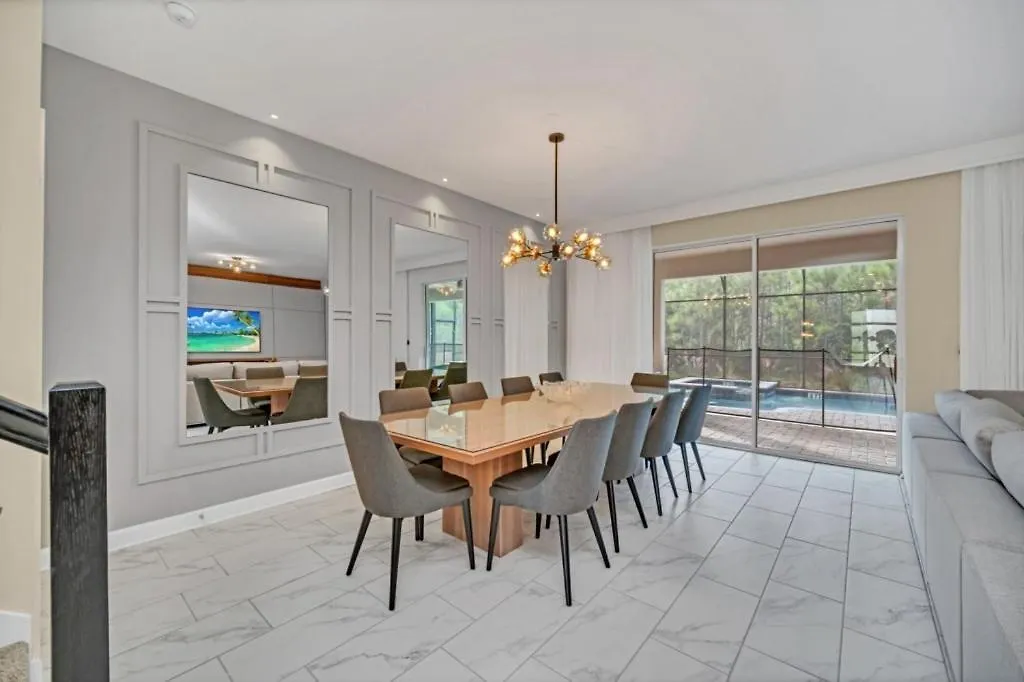 Storey 9 Bedroom With Games And Theater