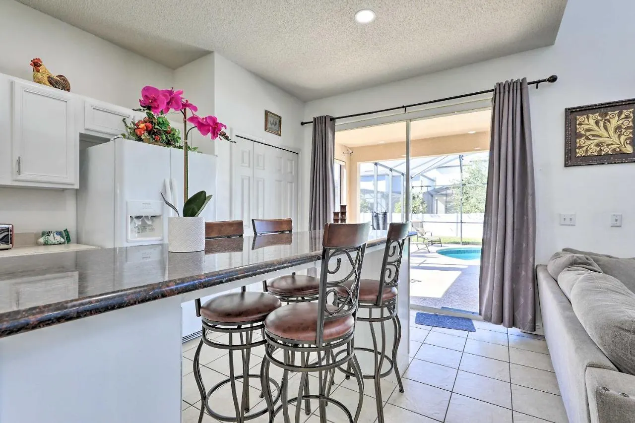 With Pool Less Than 9 Mi To World! Kissimmee