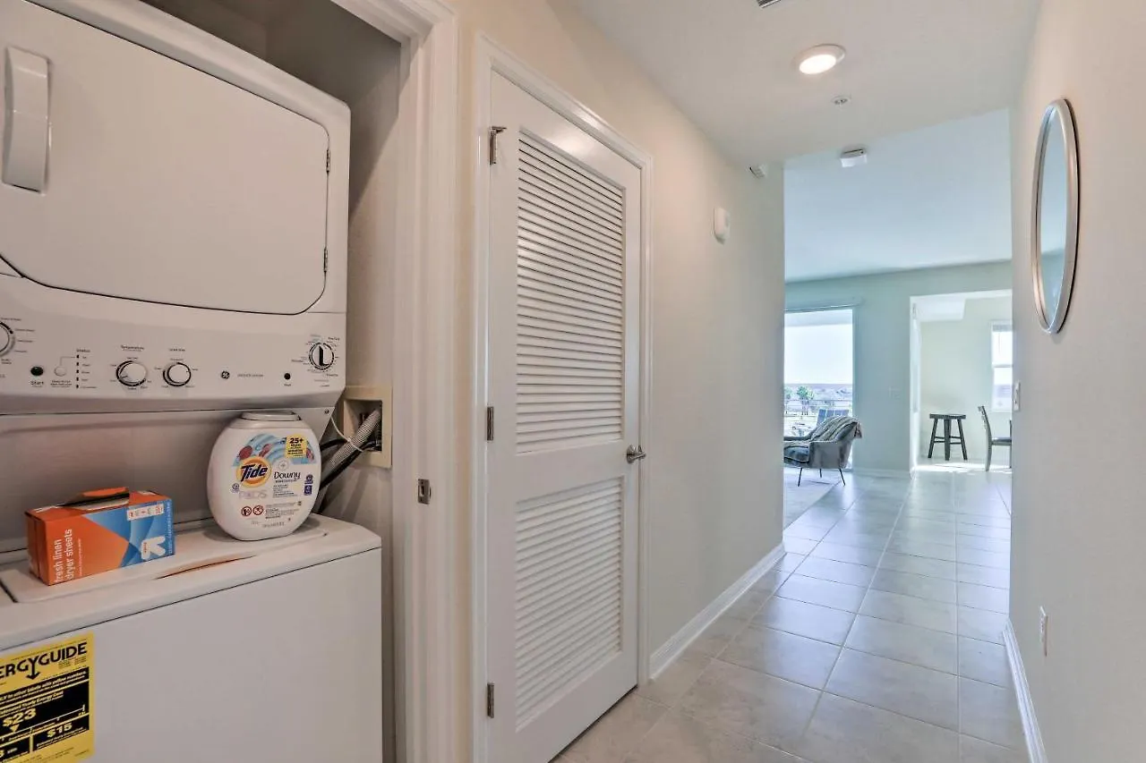Apartment Hideaway About 6 Miles To Walt World! *