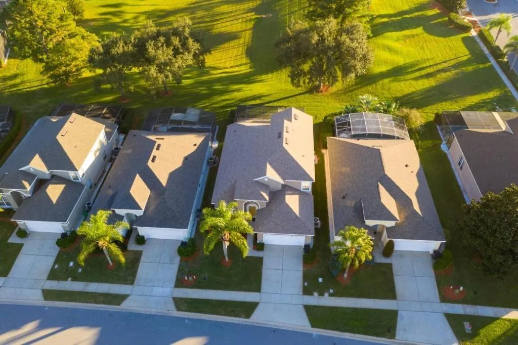 Luxury 6-bed South Facing Pool Homes In A Villa *