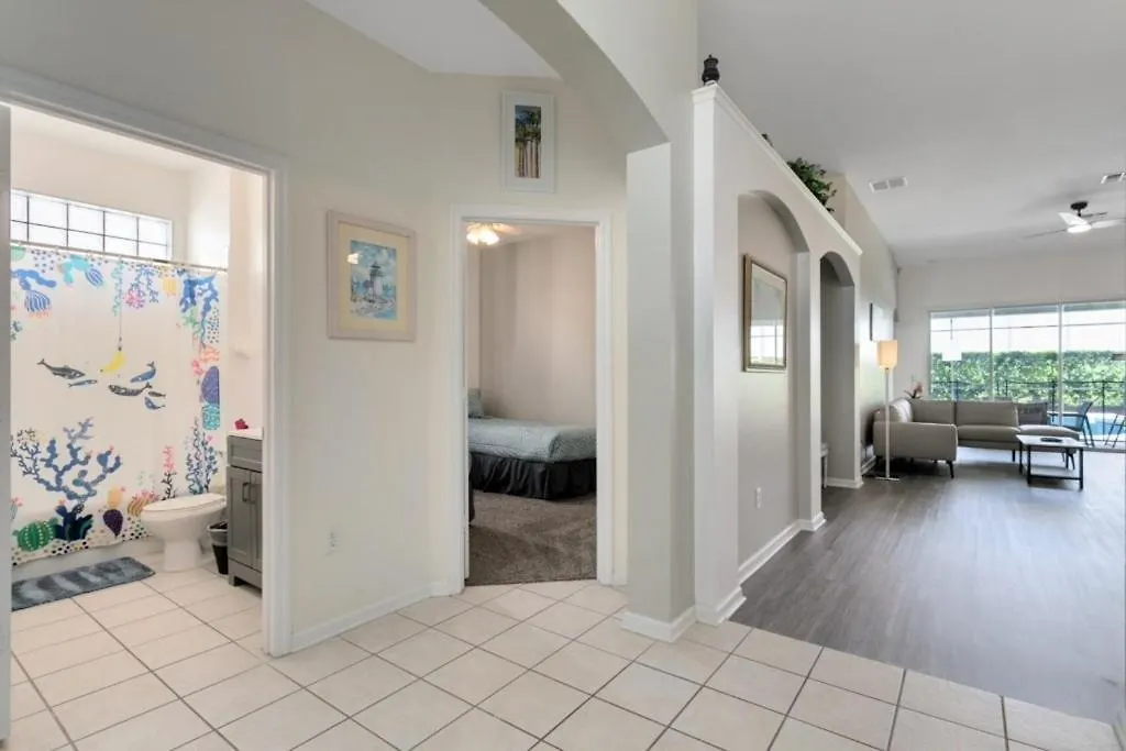 Villa 4 Bedrooms, 3 Baths, No Rear Neighbors