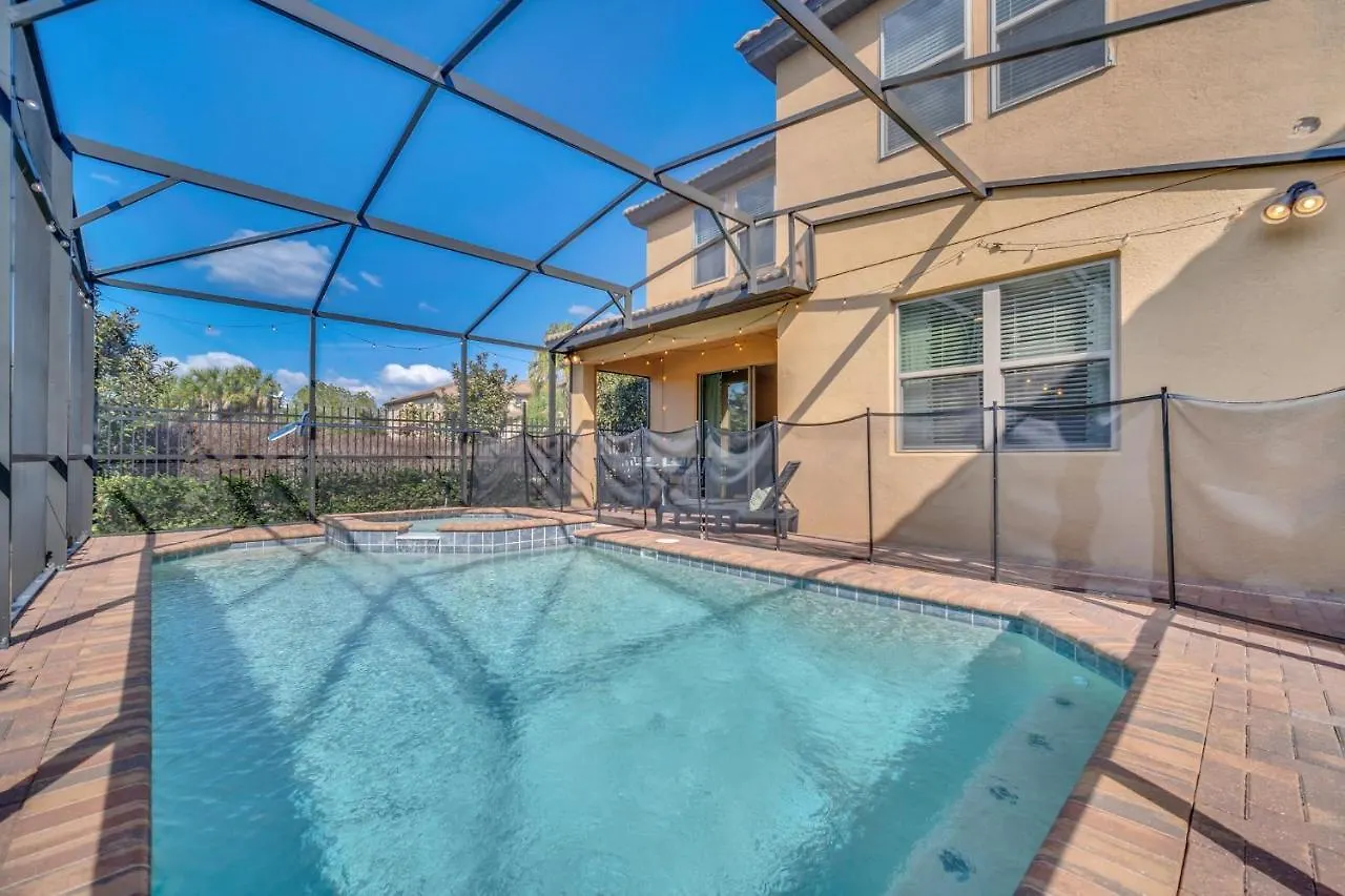 Stunning Modern Family Villa, Pool & Jacuzzi With Private View, Themed Bedrooms! Holiday home