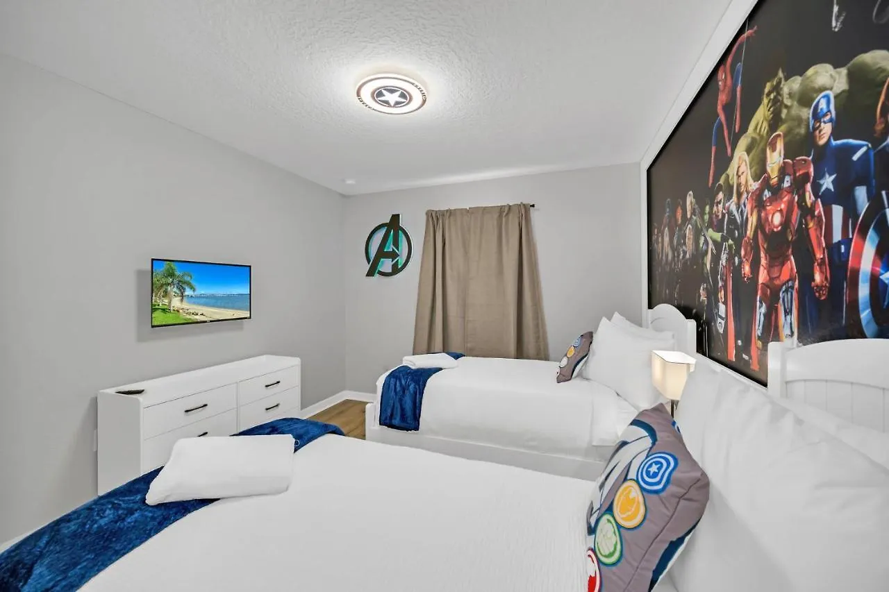 Stunning Modern Family Villa, Pool & Jacuzzi With Private View, Themed Bedrooms! Holiday home Four Corners
