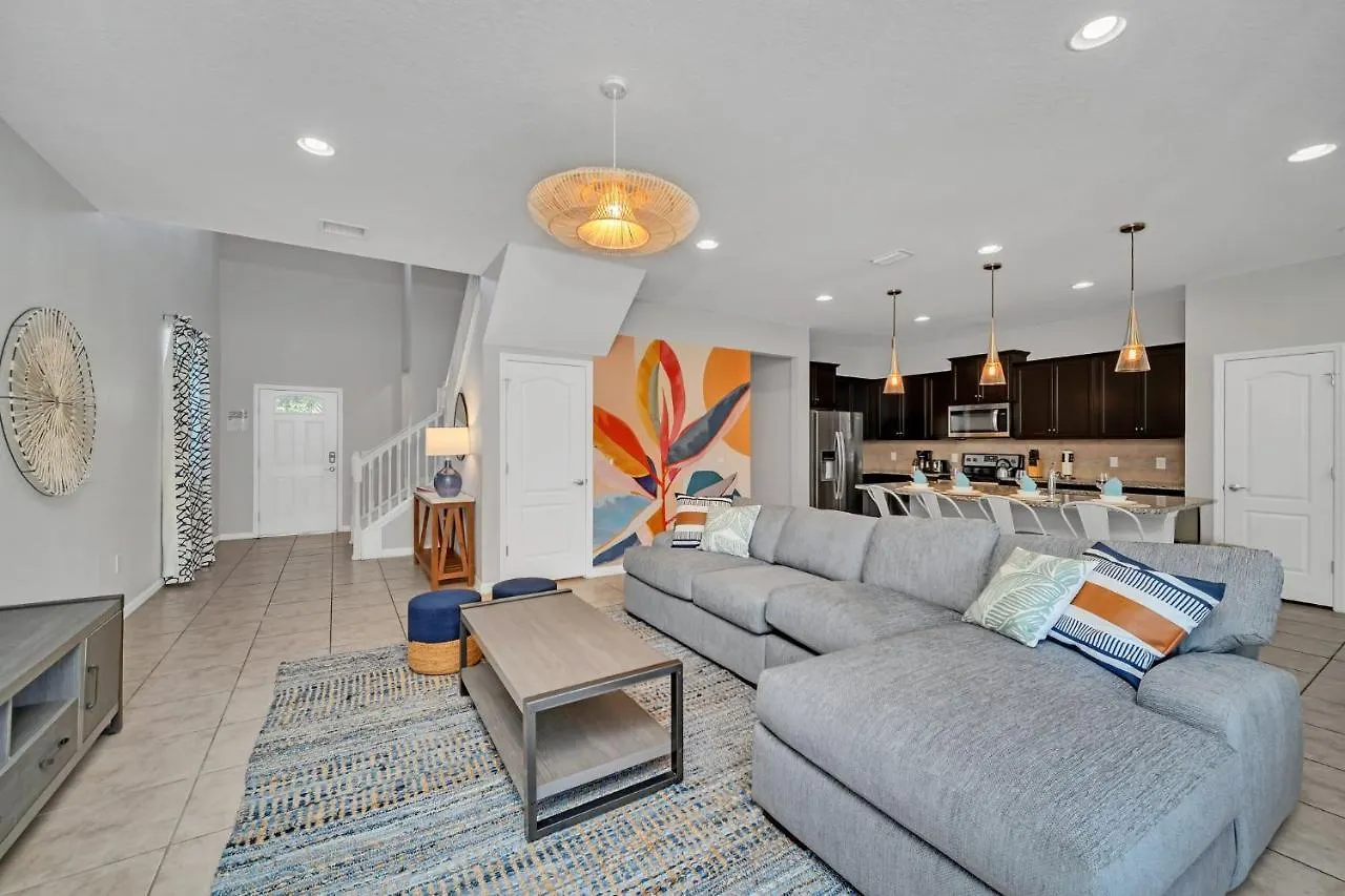 Stunning Modern Family Villa, Pool & Jacuzzi With Private View, Themed Bedrooms!