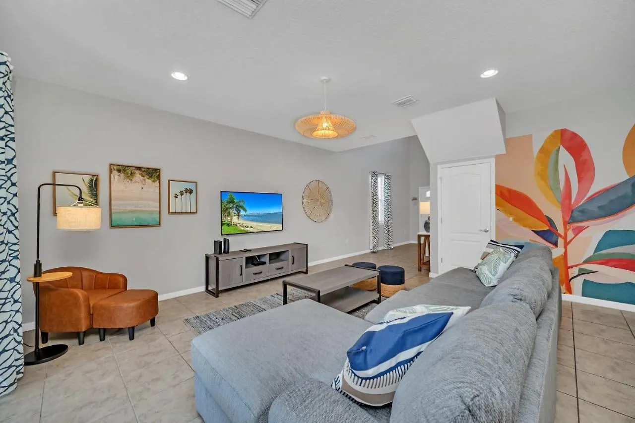 Stunning Modern Family Villa, Pool & Jacuzzi With Private View, Themed Bedrooms!