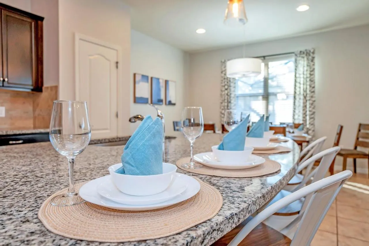 Stunning Modern Family Villa, Pool & Jacuzzi With Private View, Themed Bedrooms! *