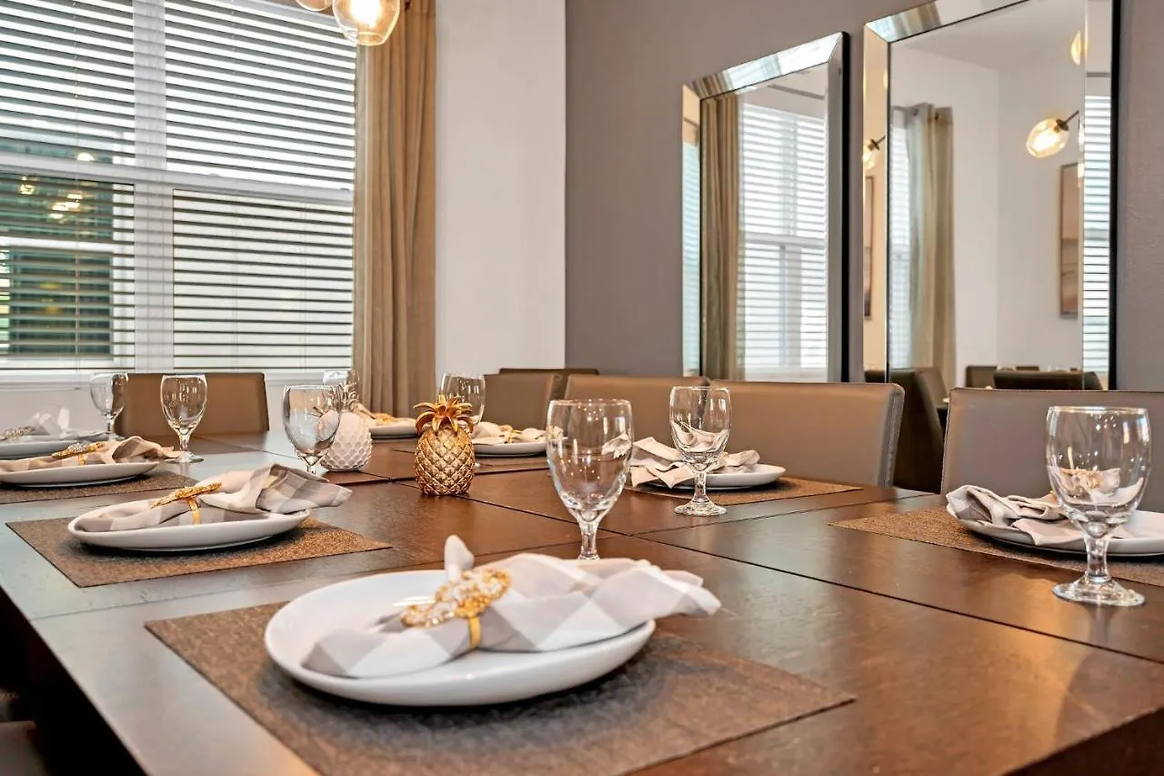 Modern Decor With Themed Rooms, With Retro Game And Huge Pool In Upscale Resort! #6s820 Holiday home Four Corners