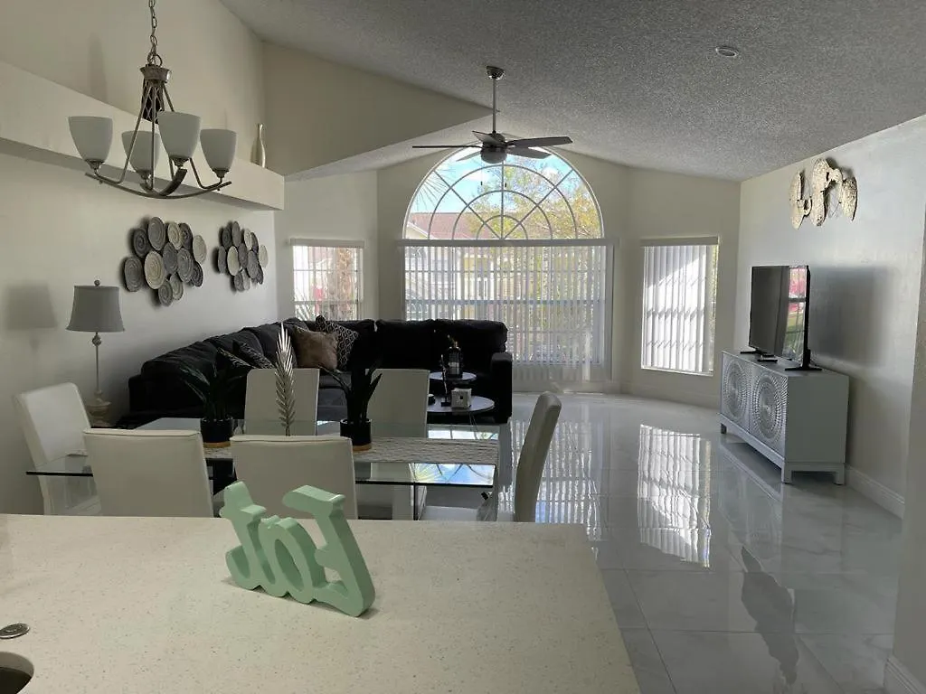 Grand Luxury 3br Penthouse Near Disney Parks