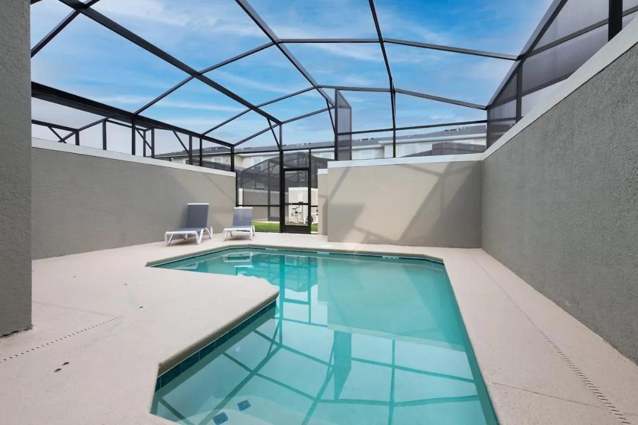 Holiday home Charming Townhouse With Pool At Storey *