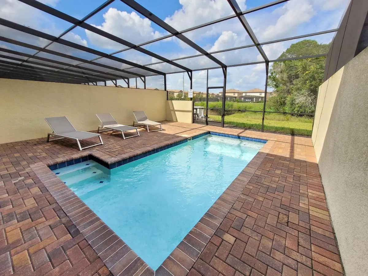 5br 5bath Townhome Pool Bbq 13min 2260ft Holiday home *