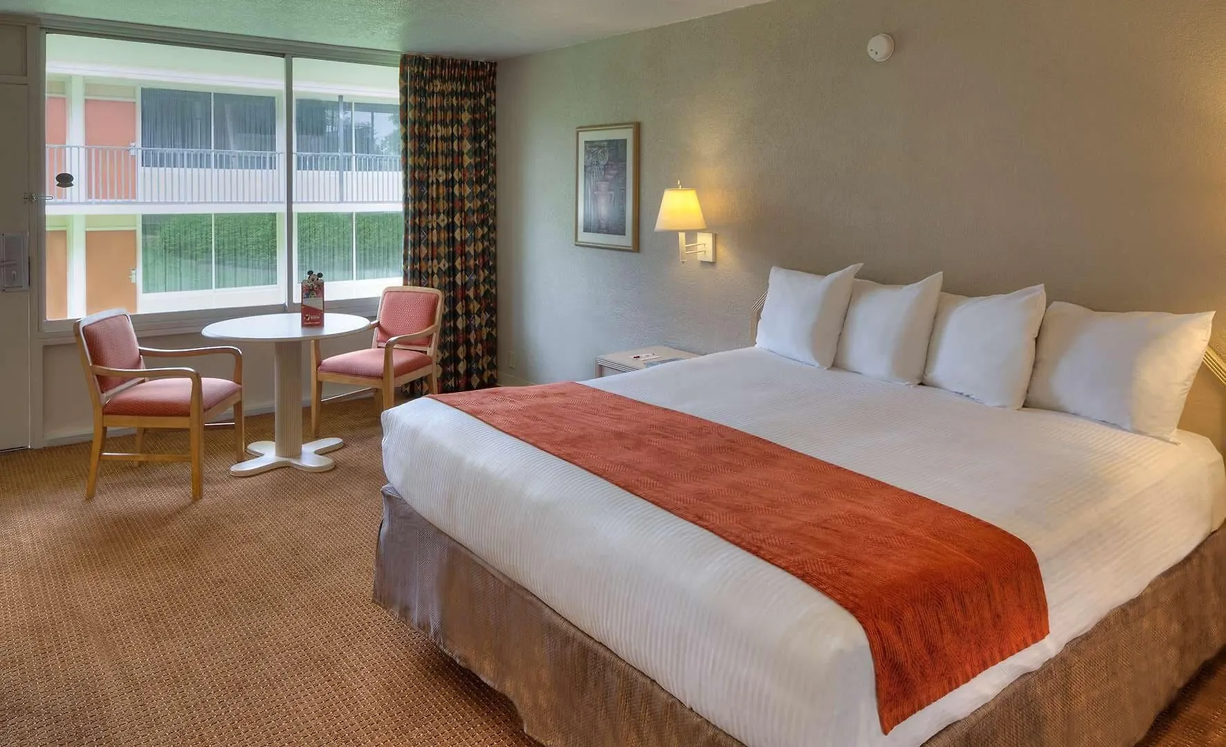 Ramada By Wyndham Kissimmee Gateway - Free Theme Park Shuttle Hotel Four Corners