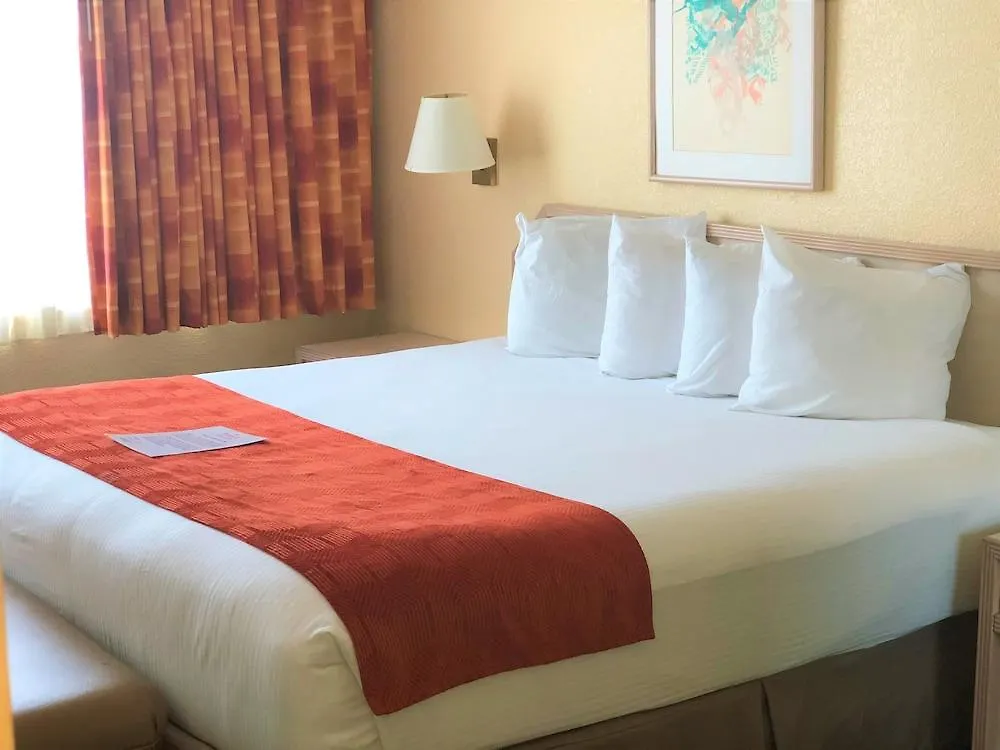 Otel Ramada By Wyndham Kissimmee Gateway - Free Theme Park Shuttle