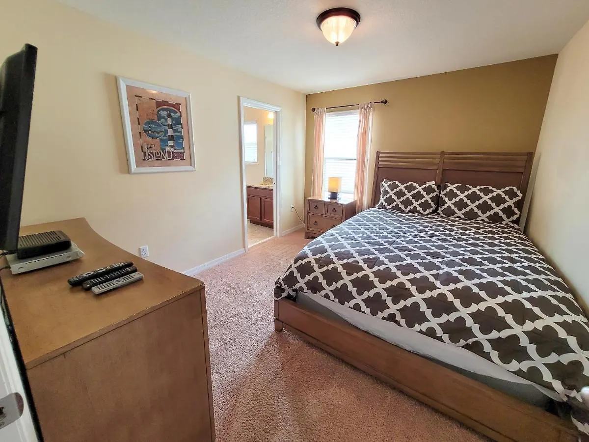 Holiday home 5br 5 Bath Pvt Pool Bbq 11min 2744ft Kissimmee